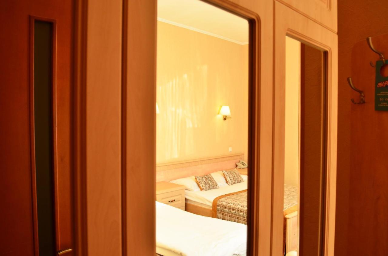 Hotel Old Port 3*